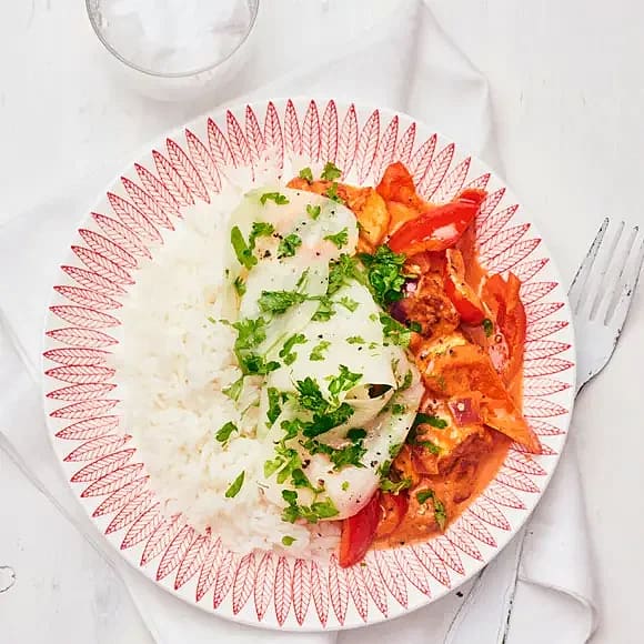 Halloumistroganoff med kålrabbisallad