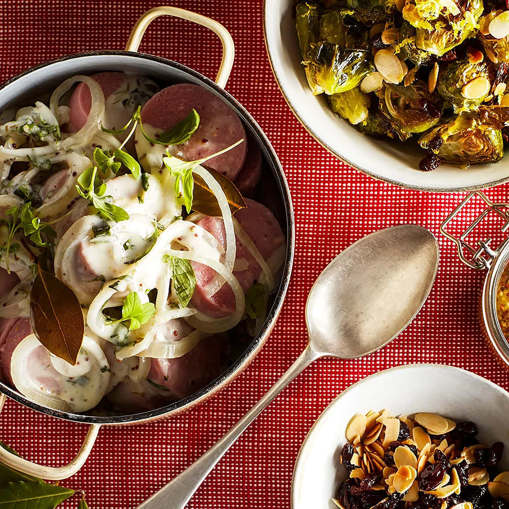 Julkorv med rostad brysselkål, mandel, russin och citron