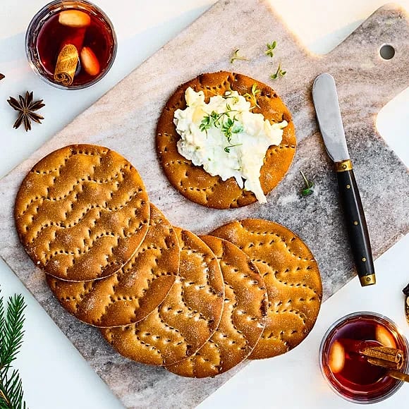 Kanelknäcke med syrlig ost – och äppelröra