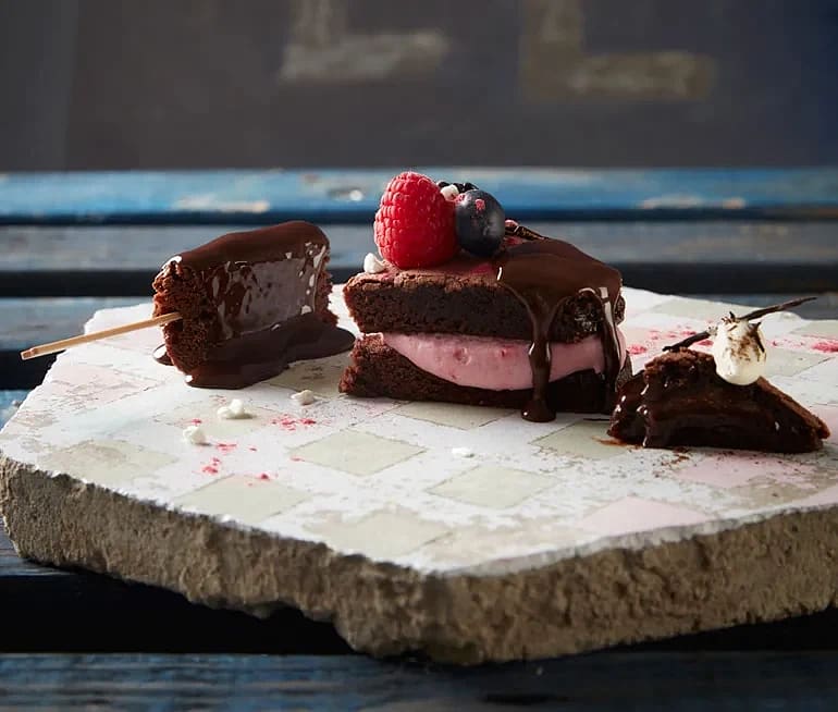 Kladdkaka - tre roliga serveringstips