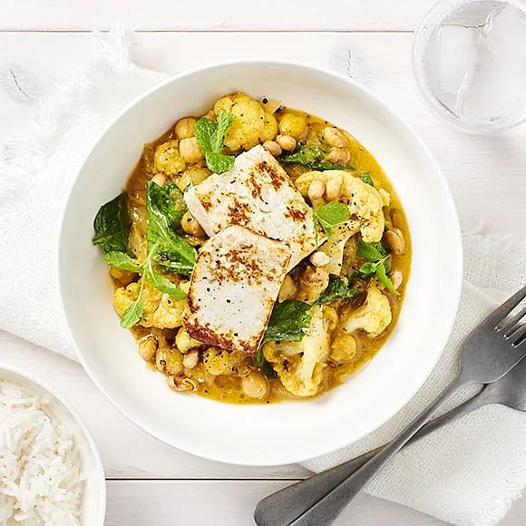 Korma med blomkål, kikärter och paneer