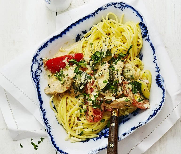 Krämig kycklingpasta med Västerbottensost