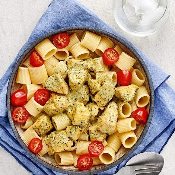 Krämig pestokyckling med pasta