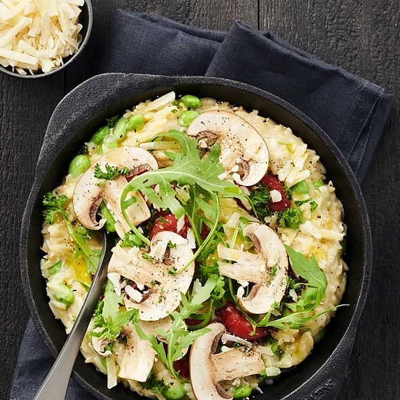 Krämig risoniotto med råhyvlad champinjonsallad