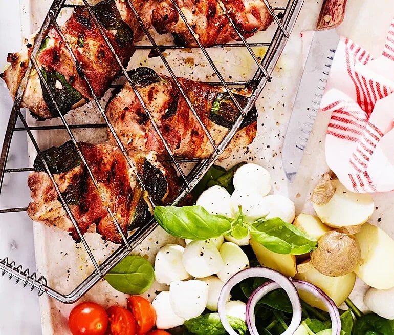 Kyckling i halster med potatissallad "Caprese"