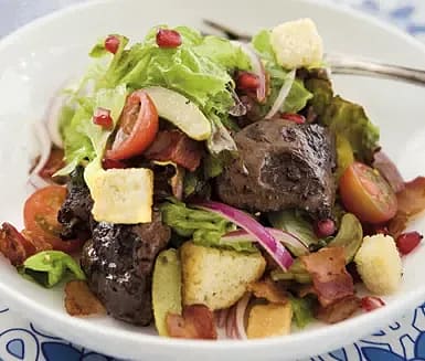 Kycklingleversallad med krutonger