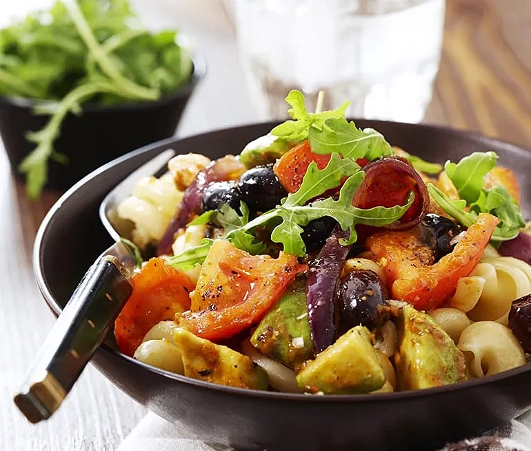 Kycklingpasta med avokado