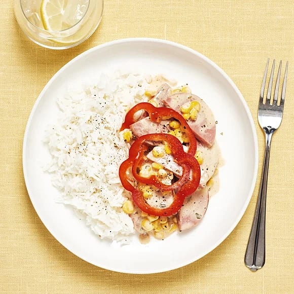 Kycklingstroganoff med paprika och majs
