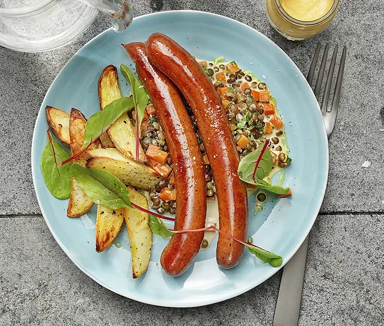 Lammkorv med krämiga grönlinser