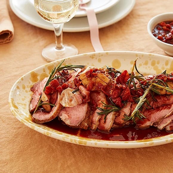 Lammstek med rosmarin- och tomatsky
