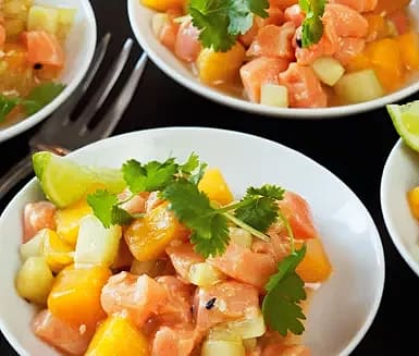 Lax- och mangosallad