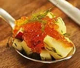 Liten sallad på sked
