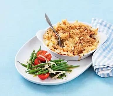 Macaroni n'cheese med pankocrunch och pinjenötter
