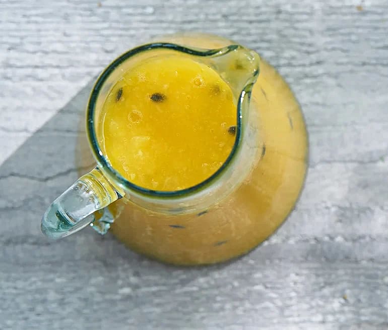 Mango- och passionsfruktssås