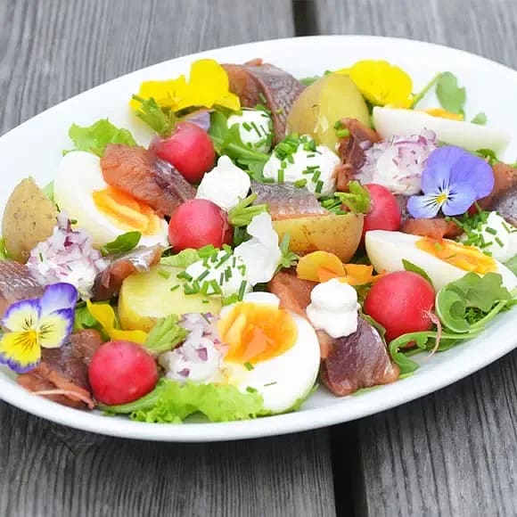 Matjessill på fat