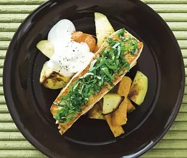 Örtlax med aioliyoghurt