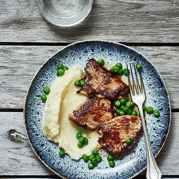 Ostfylld kotlett och potatismos