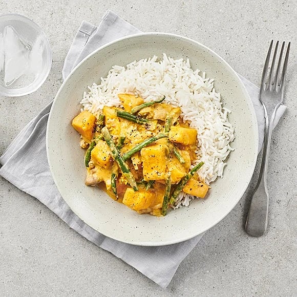 Paneng curry med sötpotatis, haricot verts och kyckling