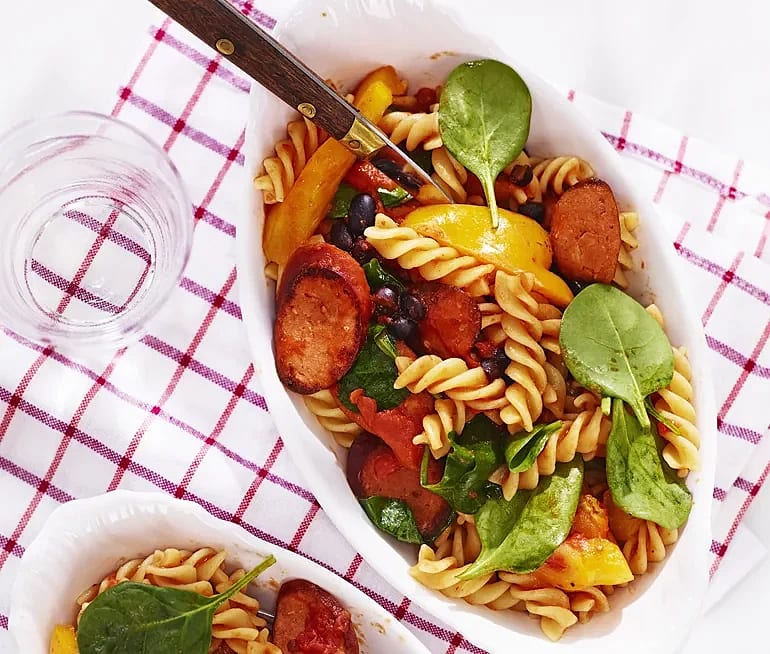 Pasta med bönor och chorizo