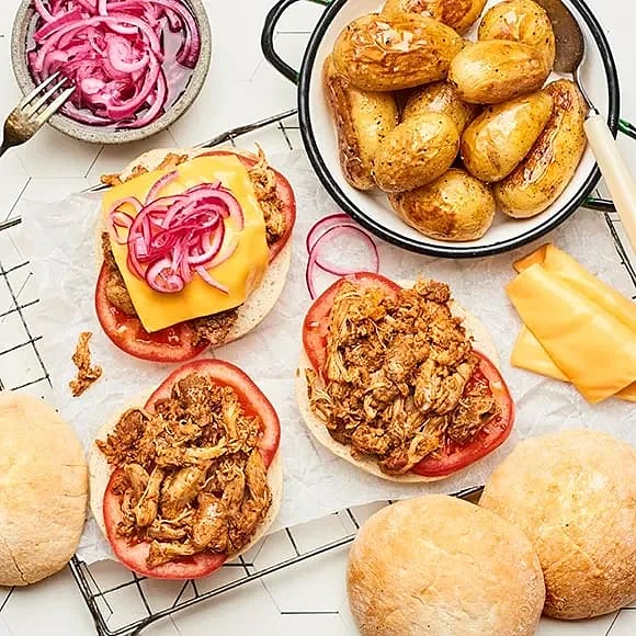 Pulled chicken burger