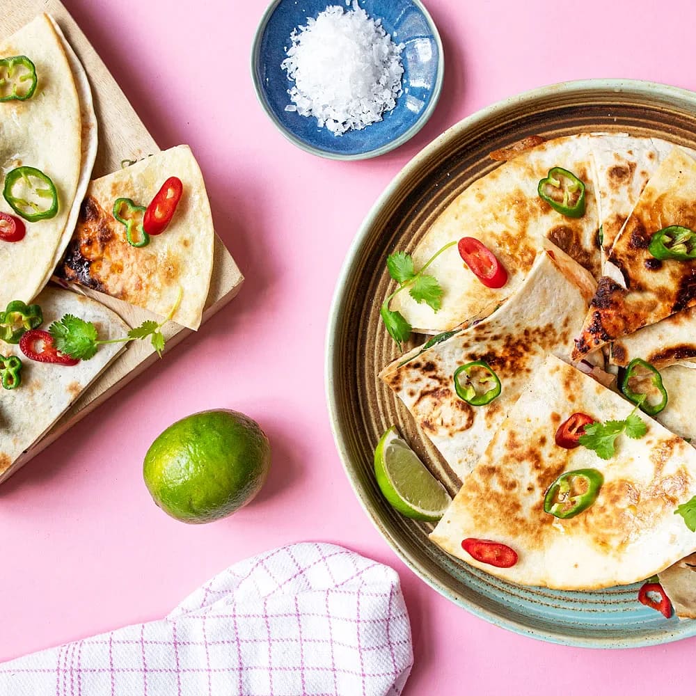 Quesadillas med spenat och äppelsalsa