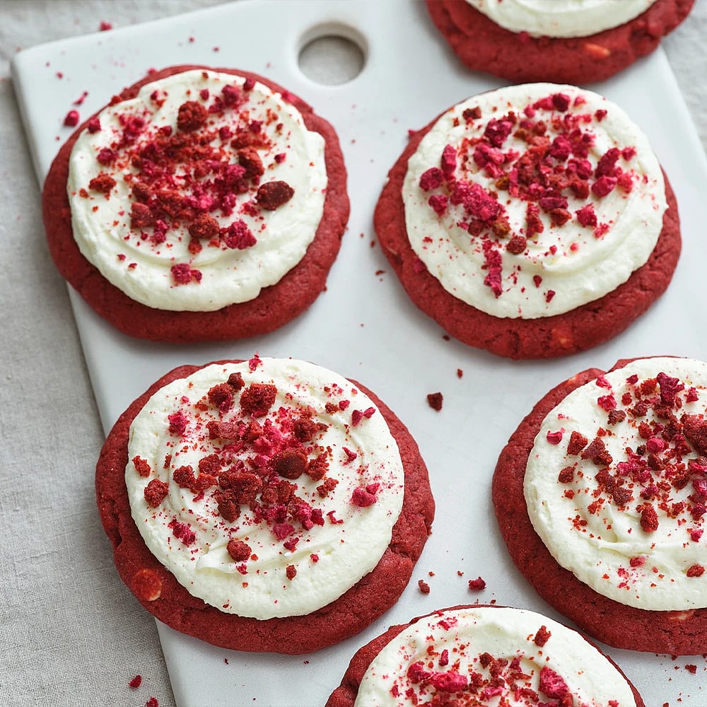 Red velvet crumble cookies