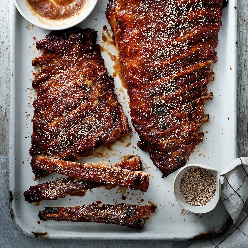 Revbensspjäll med miso, lönnsirap och ingefära