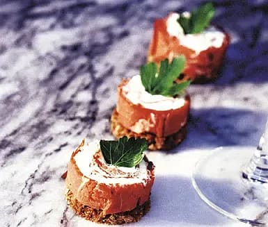 Rökt renstek med pepparrotsgrädde