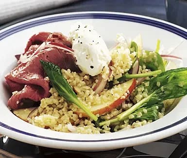 Rostbiff med bulgursallad och pepparrotscrème