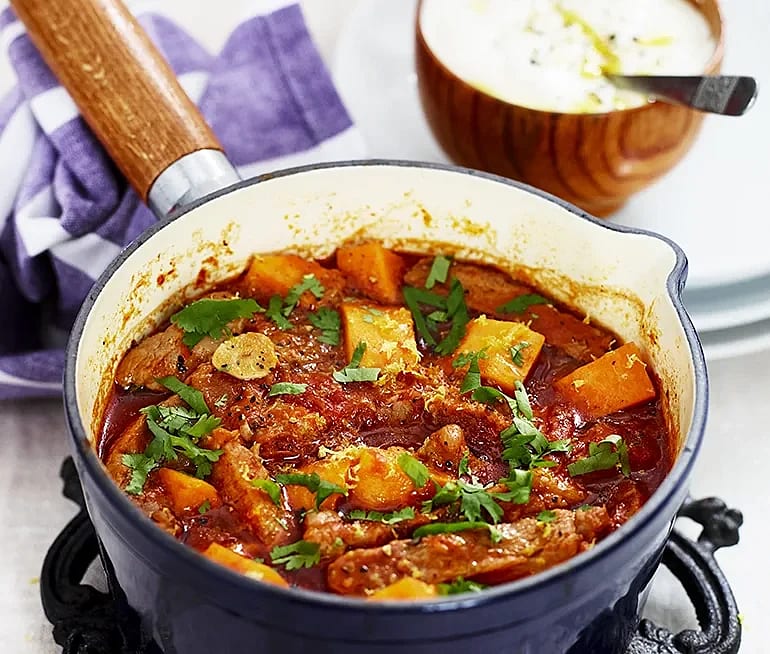 Sötpotatisgryta med karré och koriander