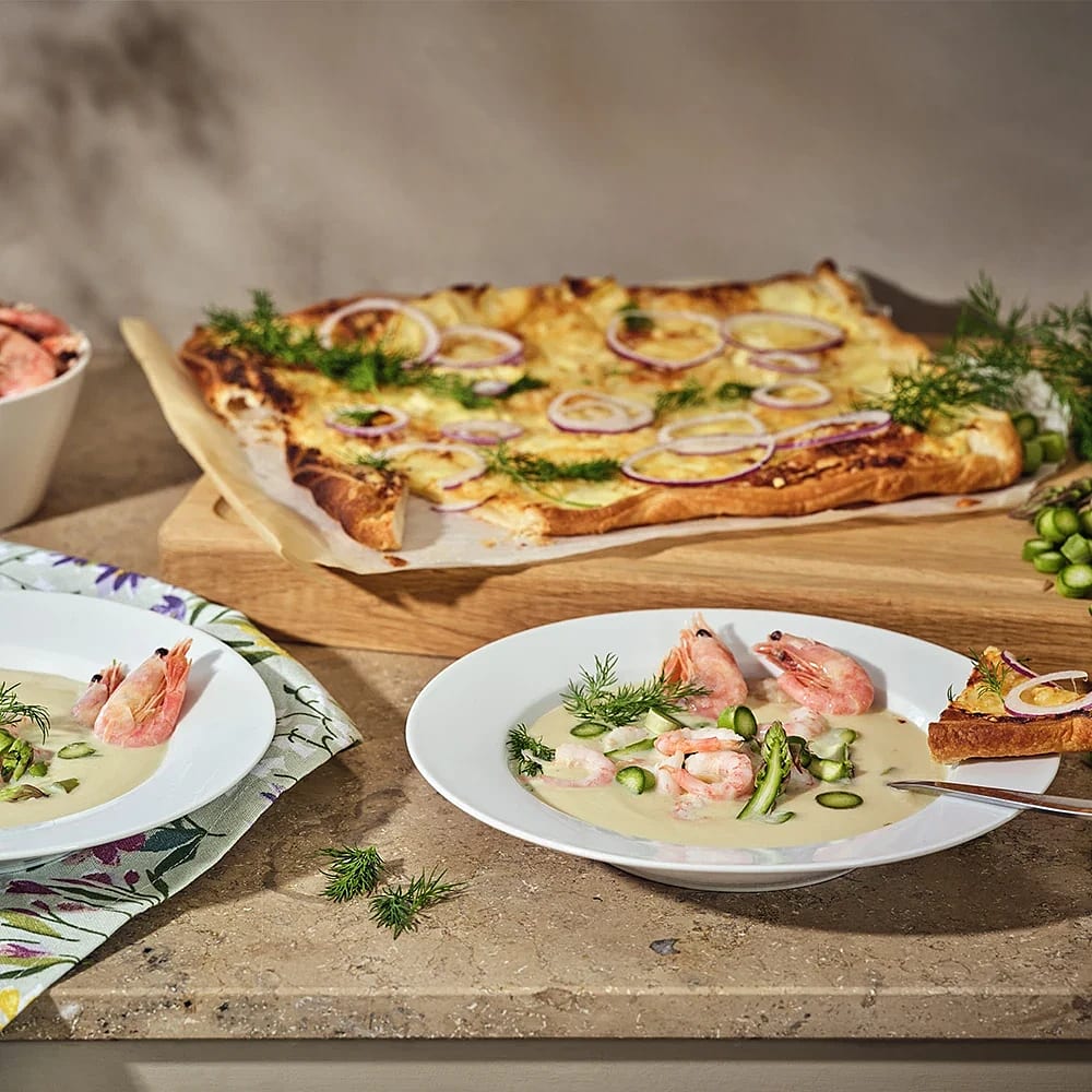 Sparrissoppa med räkor och potatisflarn