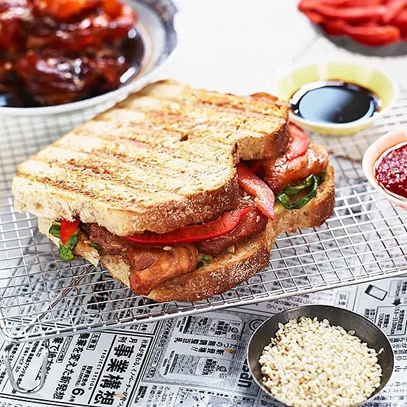 Toast teriyaki – grillad macka med pak choi och teriyakilax