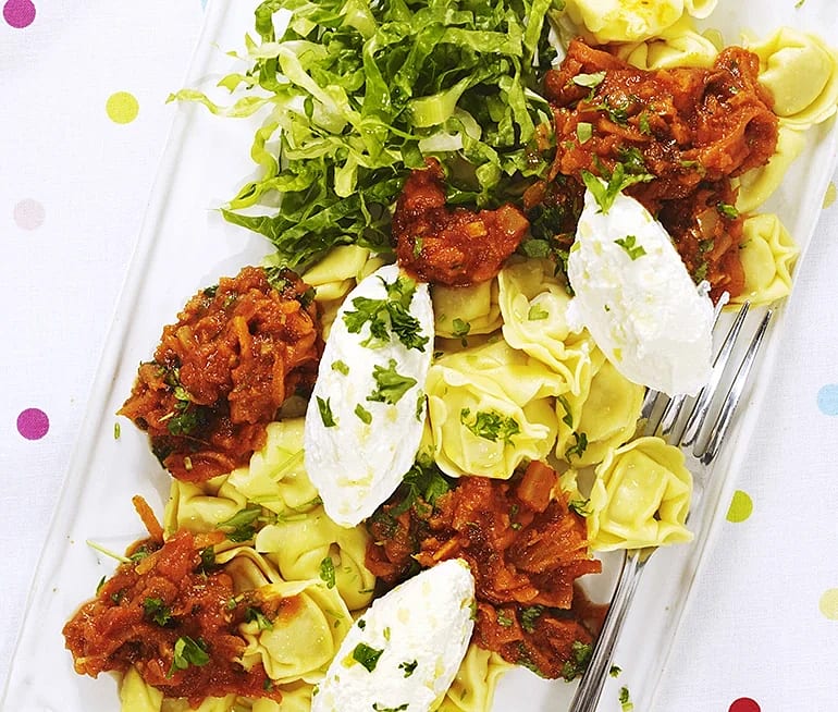 Tortellini med tomatsås