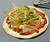 Tortillapizza med parmaskinka