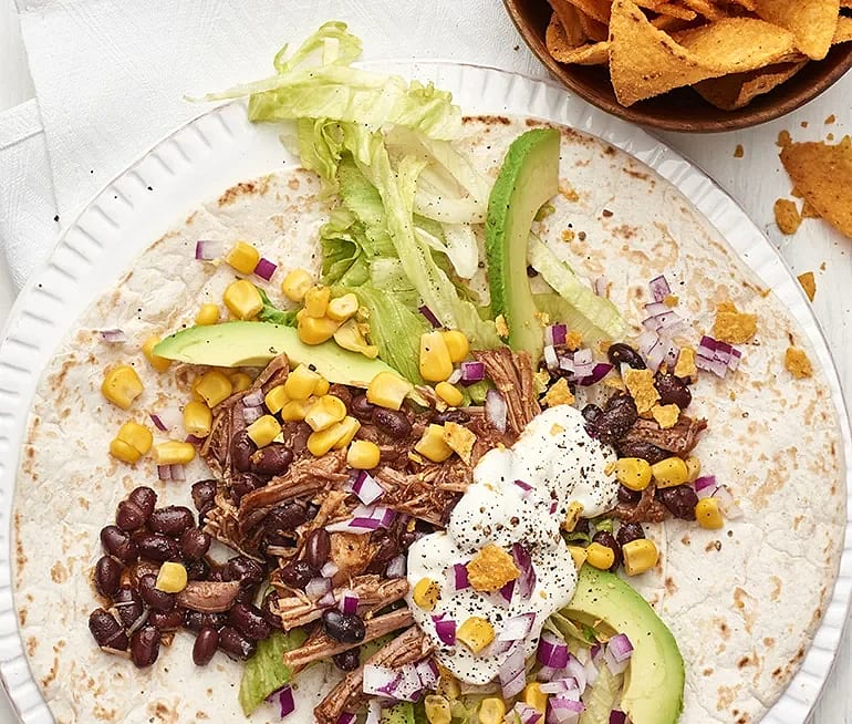 Tortillas med pulled pork och avokado