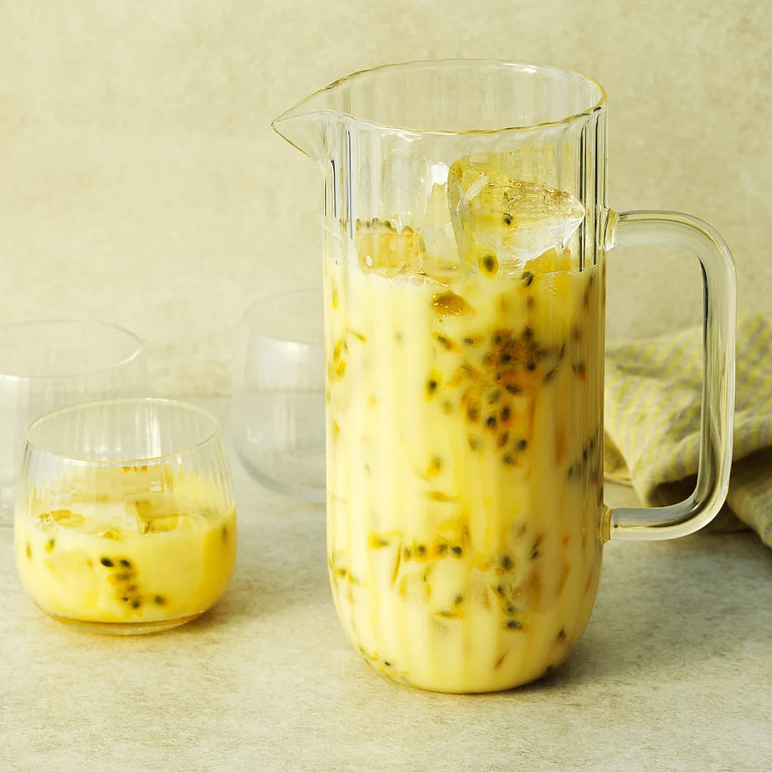 Tropisk bål med mango, passion och kokos