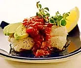 Ugnsbakad fisk med tomatsalsa