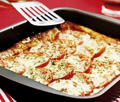 Ugnspannkaka med tomat och oregano