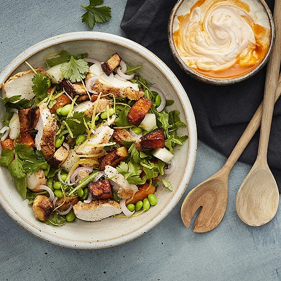 Varm sallad med kålrot, kyckling och sötpotatis